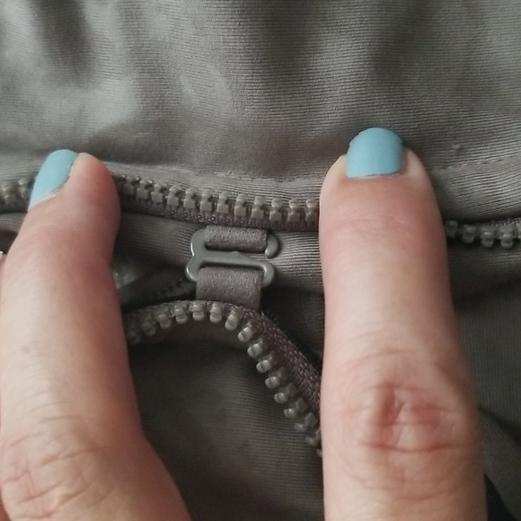 GapFit NWOT front zipper sportsbra size Large - Picture 4 of 5